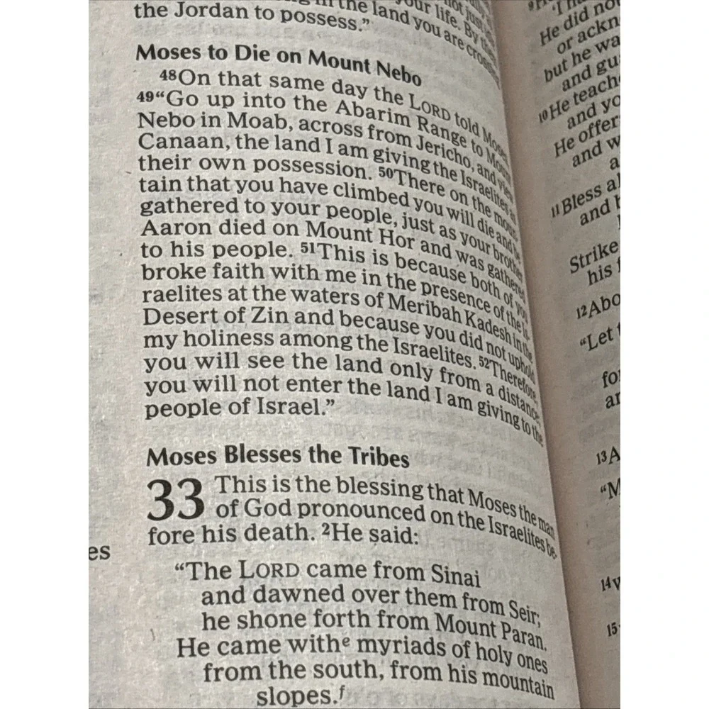 Holy Bible NIV Zondervan 2011